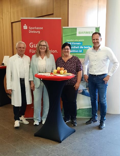 Betriebliche Gesundheitsförderung wird bei der Sparkasse Dieburg großgeschrieben! – Gesundheitstage zum Thema Hautscreening in Kooperation mit der Barmer Dieburg.